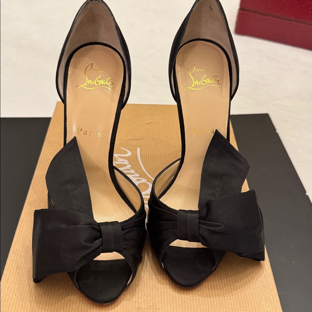 Christian Louboutin Black Peep-Toe Bow Heels - Picture 2 of 4